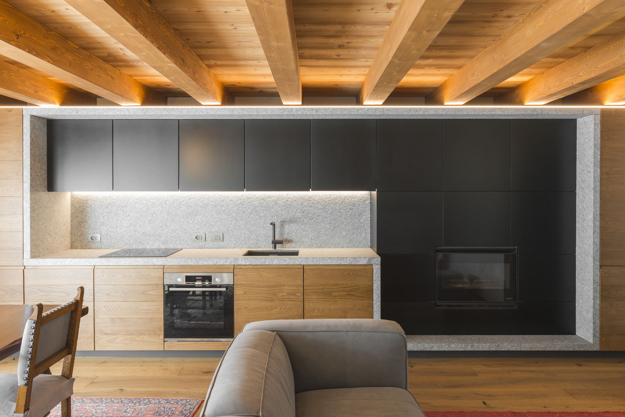 Guido Cottino Architetto - Appartamento Courmayeur - Zona giorno - Arredo su Misura